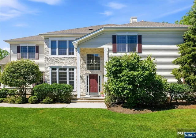 Homes for sale in Roseland, NJ | 10 Camlet Ct #9010, Roseland, NJ 07068 | MLS# 26024101