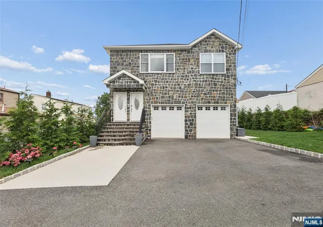 Homes for sale in Lyndhurst, NJ | 518 8th St, Lyndhurst, NJ 07071 | MLS# 26024107