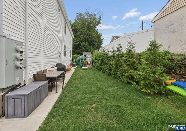 Homes for sale in Lyndhurst, NJ | 518 8th St, Lyndhurst, NJ 07071 | MLS# 26024107