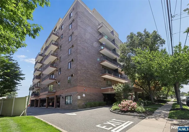 Homes for sale in Hackensack, NJ | 140 Euclid Ave #5G, Hackensack, NJ 07601 | MLS# 26024122