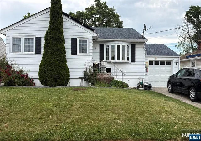 Homes for sale in Carteret, NJ | 22 Longview Ave, Carteret, NJ 07008 | MLS# 26024172