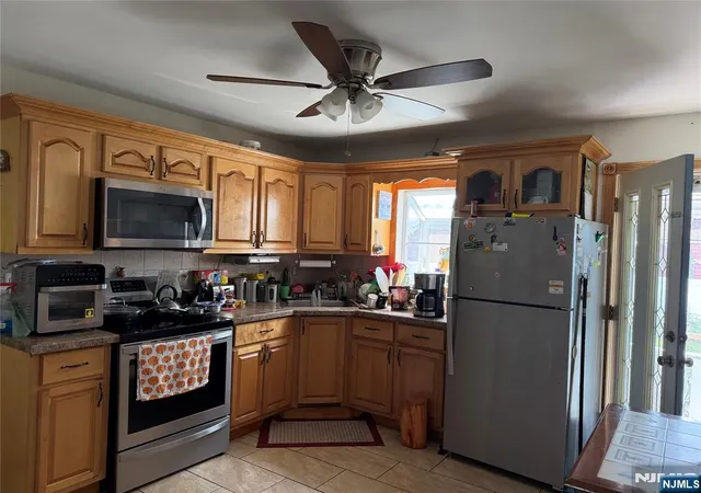 Homes for sale in Carteret, NJ | 22 Longview Ave, Carteret, NJ 07008 | MLS# 26024172