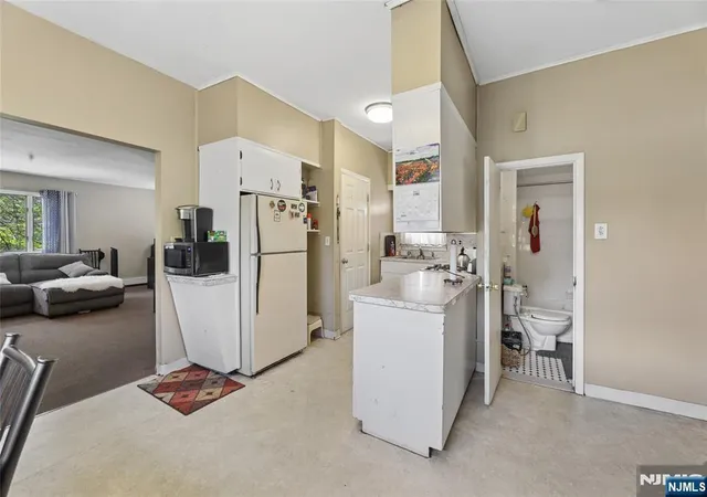 4th image of 360 Rutherford Blvd, Clifton, NJ 07014 | MLS# 26024177