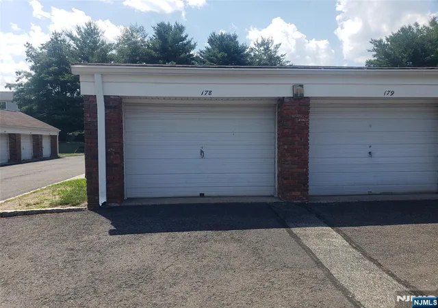 Homes for sale in Wayne, NJ | 1255a Valley Rd #15, Wayne, NJ 07470 | MLS# 26024195