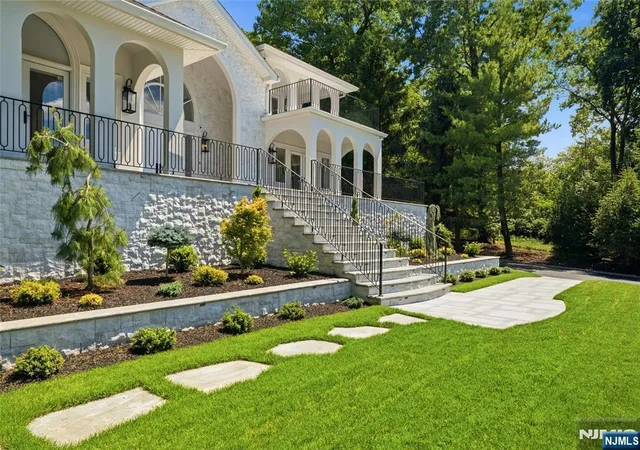 5th image of 244 Park Ave, Caldwell, NJ 07006 | MLS# 26024204