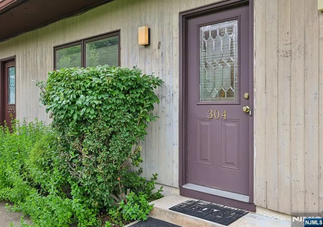 Homes for sale in Woodland Park, NJ | 281 Browertown Rd #304, Woodland Park, NJ 07424 | MLS# 26024250