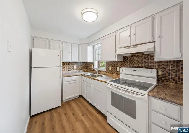 Homes for sale in Newark, NJ | 550 Bergen St, Newark, NJ 07108 | MLS# 26024260