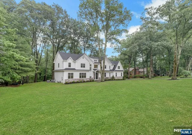 Homes for sale in Franklin Lakes, NJ | 263 Arbor Rd, Franklin Lakes, NJ 07417 | MLS# 26024274