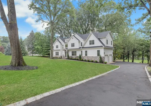 Homes for sale in Franklin Lakes, NJ | 263 Arbor Rd, Franklin Lakes, NJ 07417 | MLS# 26024274