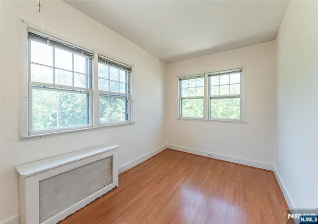 5th image of 33 Butler St, Clifton, NJ 07011 | MLS# 26024285