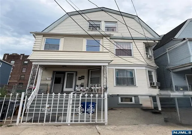1st image of 352 7th St, Newark, NJ 07107 | MLS# 26024302