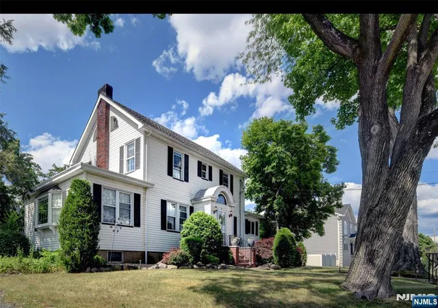 Homes for sale in Totowa, NJ | 91 Minnisink Rd, Totowa, NJ 07512 | MLS# 26024304