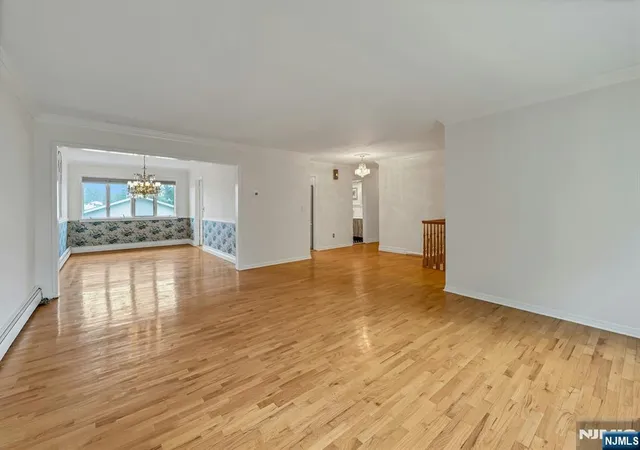 Homes for sale in Englewood Cliffs, NJ | 141 Middlesex Ave, Englewood Cliffs, NJ 07632 | MLS# 26024341