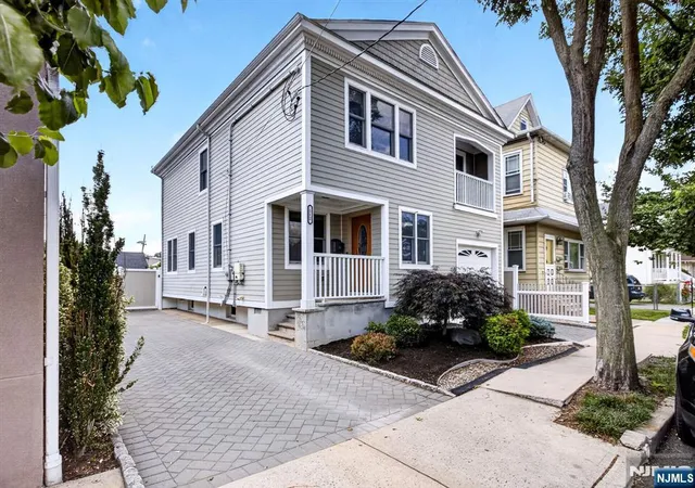Homes for sale in Wallington, NJ | 112 Hathaway St, Wallington, NJ 07057 | MLS# 26024369