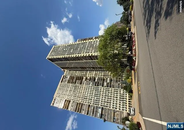 Homes for sale in Cliffside Park, NJ | 200 Winston Dr #2818, Cliffside Park, NJ 07010 | MLS# 26024385