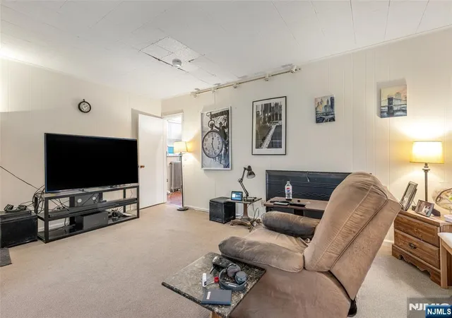 Homes for sale in Bergenfield, NJ | 109 Bergen Ave, Bergenfield, NJ 07621 | MLS# 26024424