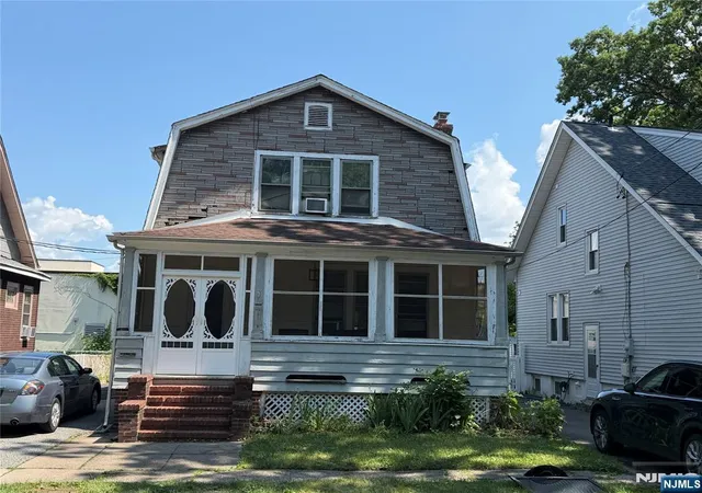 Homes for sale in Ridgewood, NJ | 45 Leroy Pl, Ridgewood, NJ 07450 | MLS# 26024429