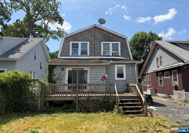 Homes for sale in Ridgewood, NJ | 45 Leroy Pl, Ridgewood, NJ 07450 | MLS# 26024429