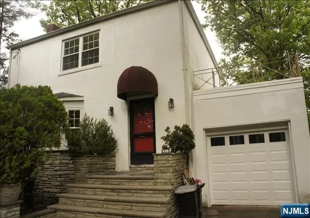 Photo 1 of Single family home for sale at 1257 Briar Wy, Fort Lee, NJ 07024 | MLS# 26024458 | Listing updated on 2026-07-01