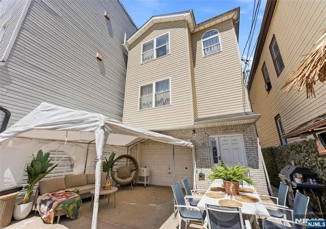 Homes for sale in Newark, NJ | 56 Vincent St, Newark, NJ 07105 | MLS# 26024523