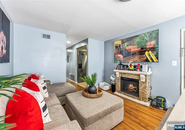 5th image of 56 Vincent St, Newark, NJ 07105 | MLS# 26024523