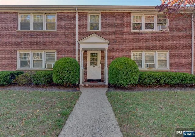 Homes for sale in River Edge, NJ | 255 Bogert #2A, River Edge, NJ 07661 | MLS# 26024534