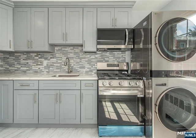 Photo 4 of Condo for sale at 32 Wedgewood Dr #48, Verona, NJ 07044 | MLS# 26024535 | Listing updated on 2026-07-09