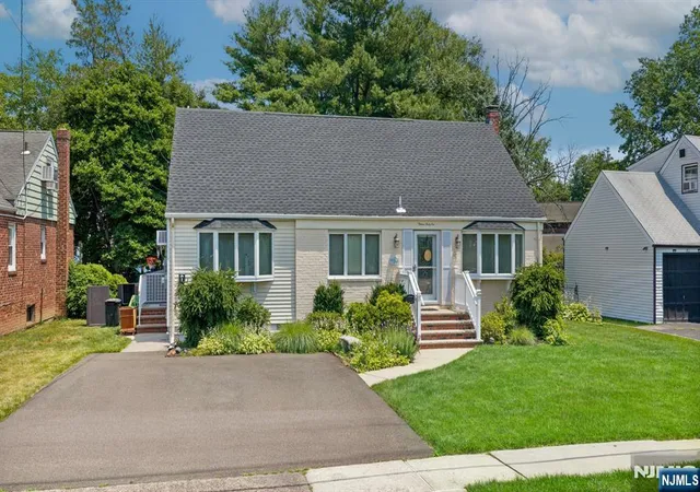 Homes for sale in Fair Lawn, NJ | 13 41 20th St, Fair Lawn, NJ 07410 | MLS# 26024598