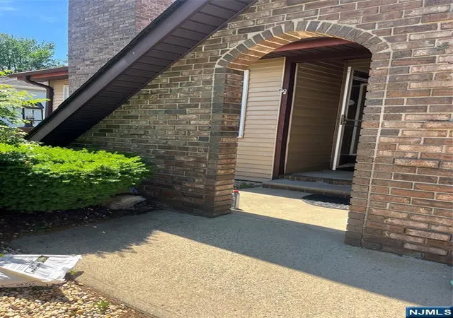 2nd image of 40 Sycamore Rd, Manahawkin, NJ 08050 | MLS# 26024630