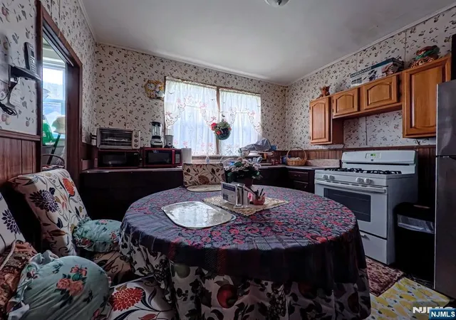 5th image of 69 Wagner Pl, Irvington, NJ 07111 | MLS# 26024651