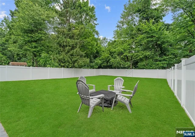 35th image of 25 2nd Ave, Roseland, NJ 07068 | MLS# 26024658