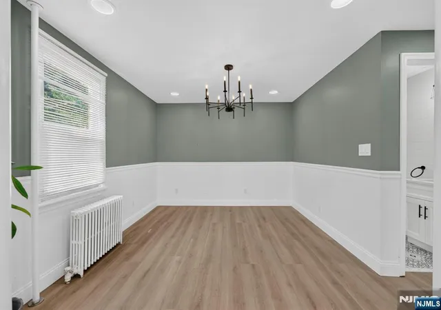 Photo 4 of Single family home for sale at 720 Ringwood Ave, Pompton Lakes, NJ 07442 | MLS# 26024667 | Listing updated on 2026-08-30