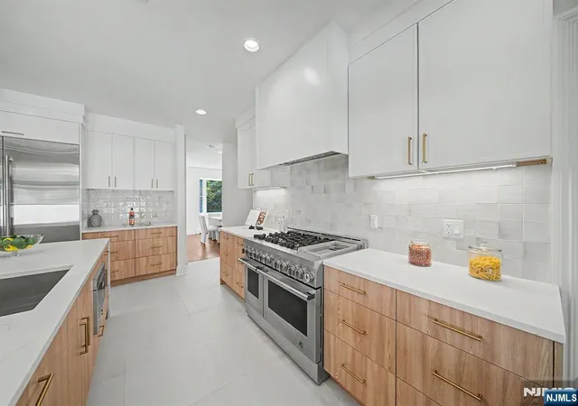 Photo 4 of Single family home for sale at 337 Franklin, Haworth, NJ 07641 | MLS# 26024687 | Listing updated on 2026-08-18