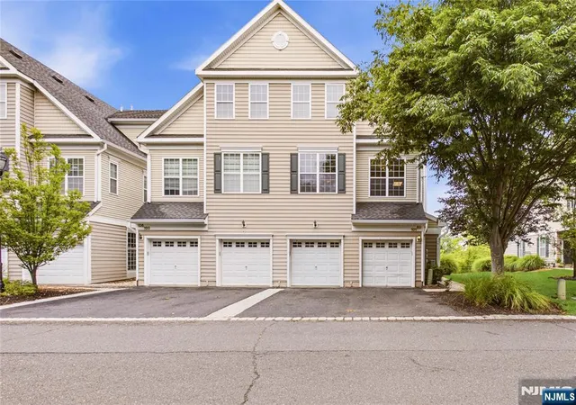 Homes for sale in South Bound Brook, NJ | 99 Swing Bridge Ln, South Bound Brook, NJ 08880 | MLS# 26024720