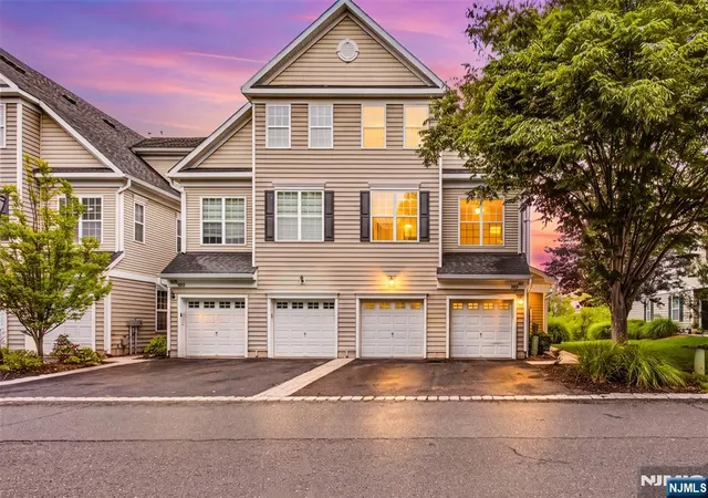 Homes for sale in South Bound Brook, NJ | 99 Swing Bridge Ln, South Bound Brook, NJ 08880 | MLS# 26024720