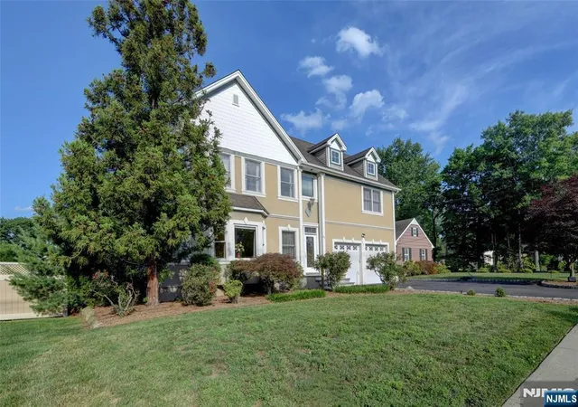 4th image of 66 Boulevard, Pequannock, NJ 07440 | MLS# 26024721