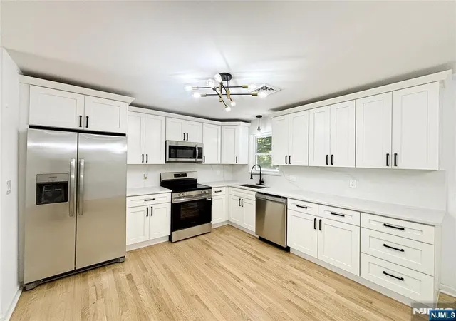 Homes for sale in Lafayette, NJ | 76 Statesville Quarry Rd, Lafayette, NJ 07848 | MLS# 26024747