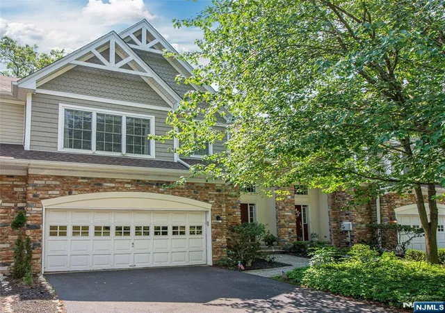 1st image of 14 N Shadow Ln, Oakland, NJ 07436 | MLS# 26024770