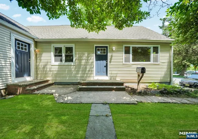 2nd image of 510 Eagle Rock Ave, Roseland, NJ 07068 | MLS# 26024792