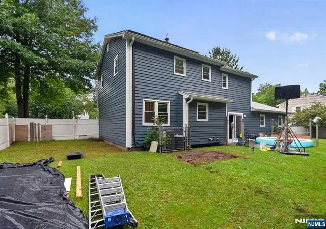 Homes for sale in Paramus, NJ | 464 Tulane Ct, Paramus, NJ 07652 | MLS# 26024817