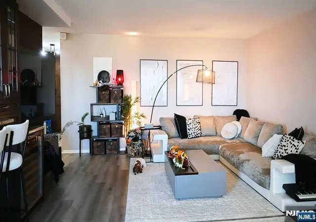 4th image of 5 Horizon #1208, Fort Lee, NJ 07024 | MLS# 26024839