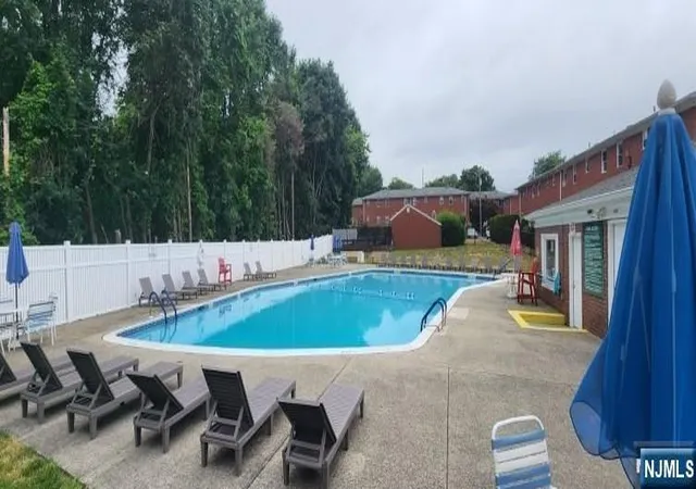 2nd image of 51 Hinchman Ave #2A, Wayne, NJ 07470 | MLS# 26024858