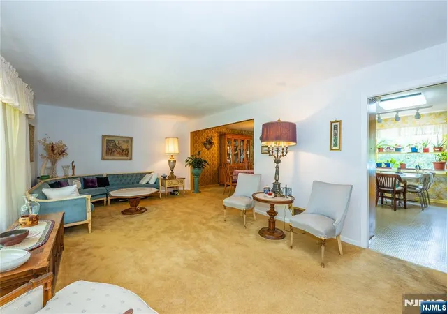 4th image of 5 Brookwood Dr, West Caldwell, NJ 07006 | MLS# 26024913