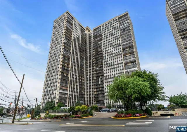 Homes for sale in Cliffside Park, NJ | 300 Winston Dr #2523, Cliffside Park, NJ 07010 | MLS# 26024922