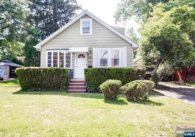 Homes for sale in New Milford, NJ | 326 William St, New Milford, NJ 07646 | MLS# 26024944