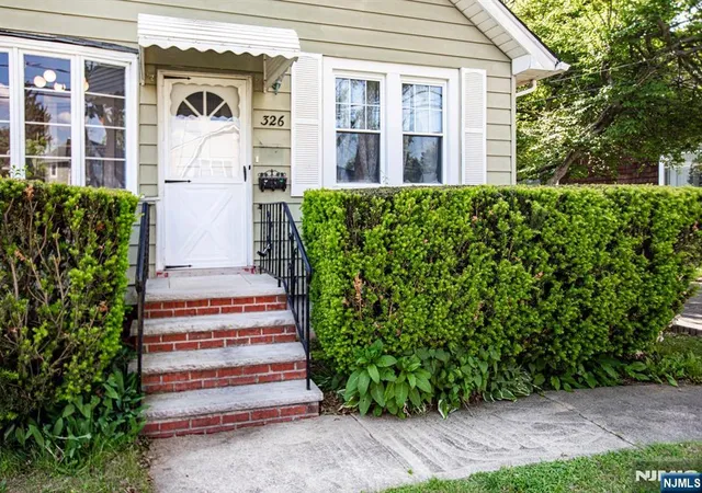 Homes for sale in New Milford, NJ | 326 William St, New Milford, NJ 07646 | MLS# 26024944