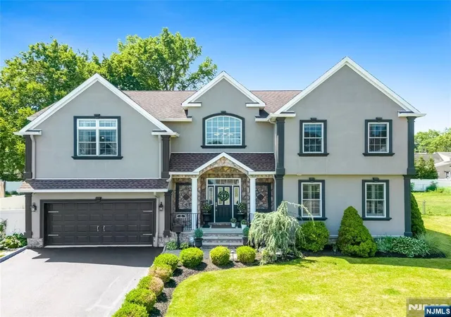 2nd image of 8 Ferndale Pl, Pompton Plains, NJ 07444 | MLS# 26024961