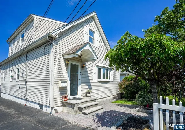 4th image of 13 Chestnut St, Garfield, NJ 07026 | MLS# 26024974