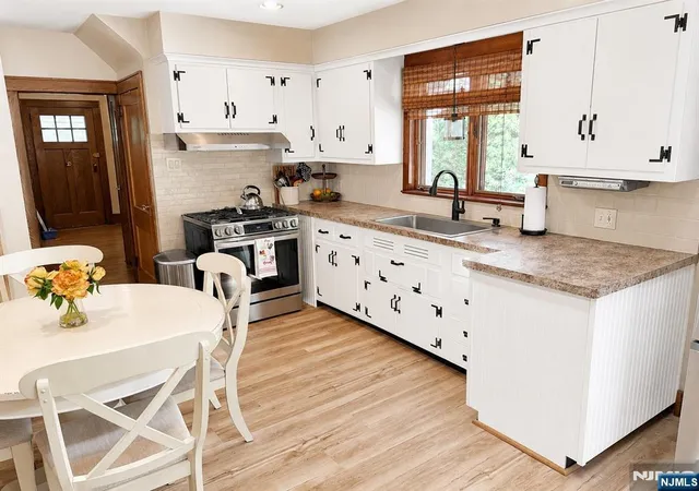 5th image of 5 Madison Hts, Wyckoff, NJ 07481 | MLS# 26024997