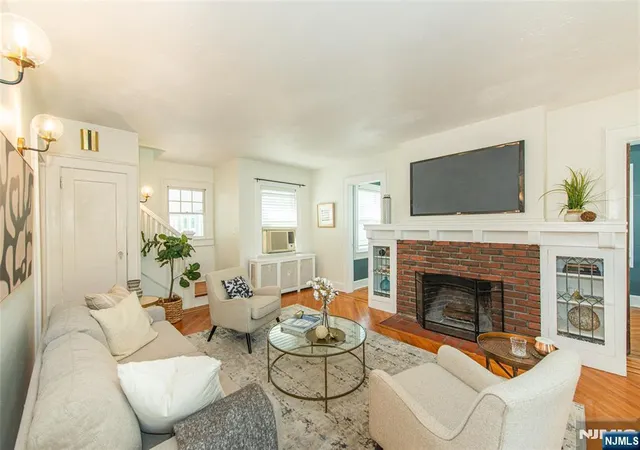 4th image of 302 Gregory Ave, West Orange, NJ 07052 | MLS# 26025002